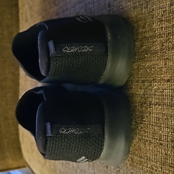 8.5 Skechers Ultra Flex Harmonius Black Slip-on Shoes - Picture 3 of 6